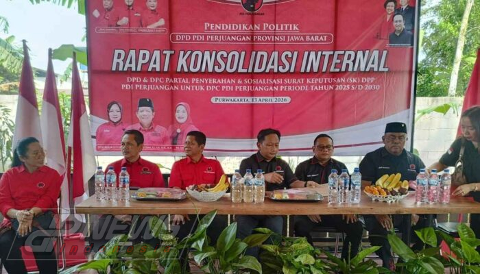 Ketua DPC PDI Perjuangan Purwakarta H entis Sutisna Gelar Rapat Konsolidasi Internal Di Bungursari