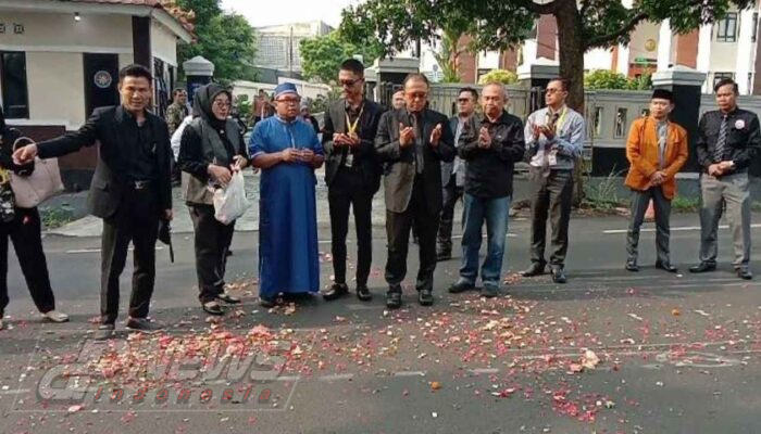 Tujuh Hari Kepergian Adv. Dedi Nasrudin SH, KAI Tabur Bunga di TKP Tabrak Lari