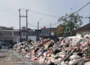 Lautan Sampah di Pasar Baleendah Meluber ke Jalan, Sekda Jabar Turun Langsung Sidak
