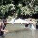 Warga Gotong Jenazah Melintasi Hutan, Sungai dan Medan Sulit di Polewali Mandar