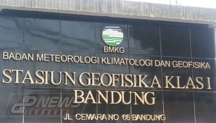 Hujan Ringan Diprediksi Dominasi Cuaca Bandung Mulai Siang Hari
