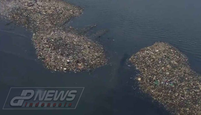 Pemprov DKI Jakarta Siap Tangani Hamparan Sampah Mirip Pulau di Pesisir Muara Angke