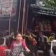 Lima Petugas Penarik Gerobak Sound System Diduga Tersengat Aliran Listrik di Mekarmukti