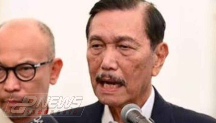 Luhut Ungkap Skema Bansos Baru Prabowo: Cash Transfer Rp 5,4 Juta per Orang