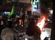 Unjuk Rasa Kenaikan Harga Pertamax Diwarnai Pembakaran, Lalu Lintas Macet Parah