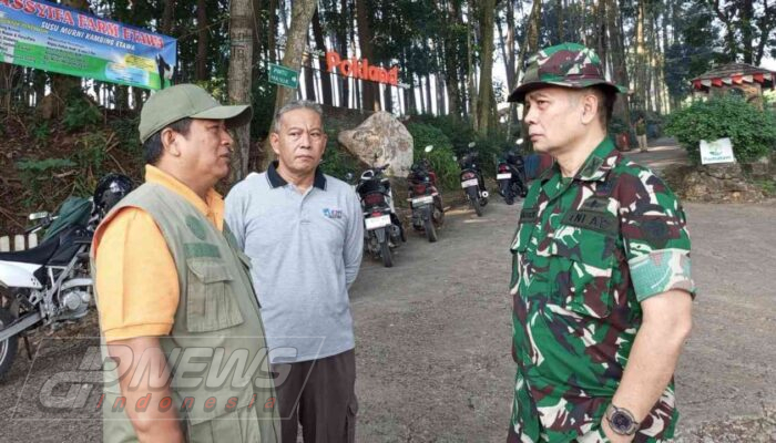 Satgas Citarum Harum dan DLH Cianjur Angkut Satu Ton Sampah dalam Aksi Jumat Bersih di Haurwangi