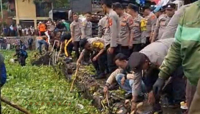 Semangat Gotong Royong di Waduk Jangari, 58 Ton Sampah dan Eceng Gondok Berhasil Diangkut dalam Aksi Hari Bhayangkara ke-80
