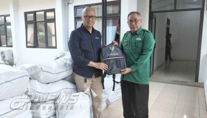 BAZNAS Cianjur Salurkan 2.200 Tas Sekolah untuk Siswa Kurang Mampu, Perkuat Dukungan bagi Dunia Pendidikan