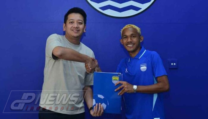 Persib Bandung Resmi Ikat Winger Muda Ikhwan Ali Tanamal hingga 2028