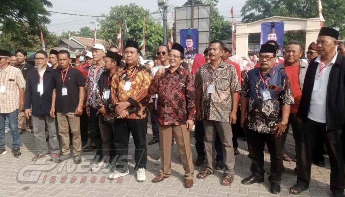 H. Umar Ali Agustiar Resmi Daftar Calon Kepala Desa Cipayung, Diantar Antusiasme Ratusan Pendukung