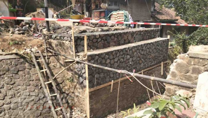 Pembangunan Jembatan di Mande Diduga Gunakan Material Bekas dan Tak Sesuai Spesifikasi, Warga Khawatir Ketahanan Konstruksi