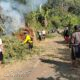 Sambut HUT RI ke-81, Warga dan Pemdes Kutawaringin Gotong Royong Bersihkan Material Longsor