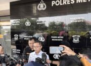 Diduga Gelapkan Saldo TikTok Vilmei Rp 1,28 Miliar, Tiga Tersangka Ditahan Polres Metro Bekasi Kota