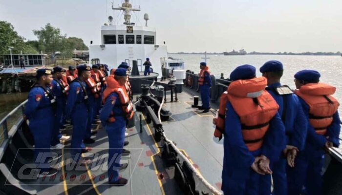 Polri Kerahkan Tim DVI dan Tiga Kapal Polisi Dukung Penanganan KM Virgo Transport 8 yang Terbalik