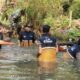 Yayasan Rumah Pulih Jiwa Gandeng Satgas Citarum Harum Bersihkan Sungai Cibiuk