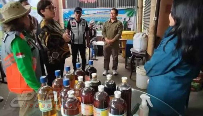 KLH Apresiasi Inovasi Warga Bantul Ubah Sampah Plastik Jadi BBM Alternatif